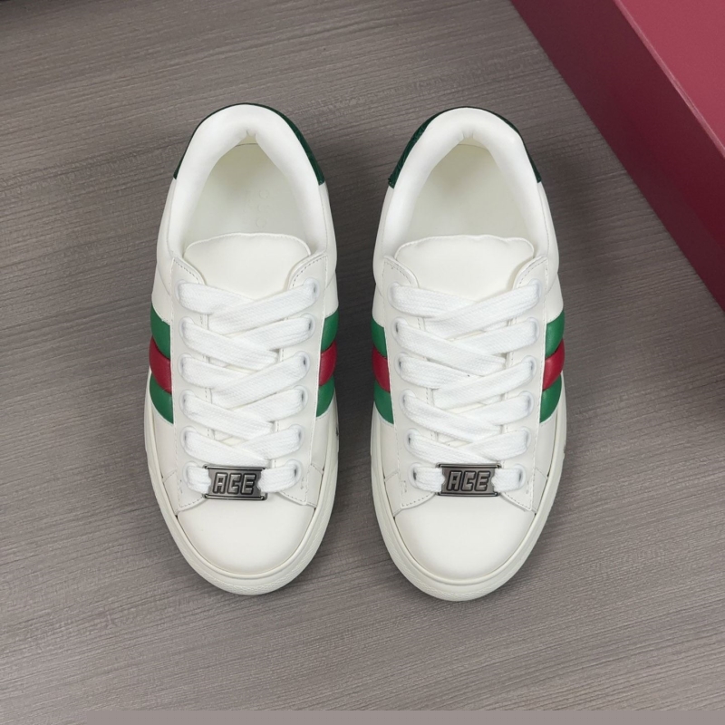 G*u*i casual shoes